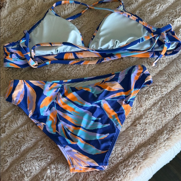 CUPSHE Leaf Print Bikini Set - Picture 5 of 9